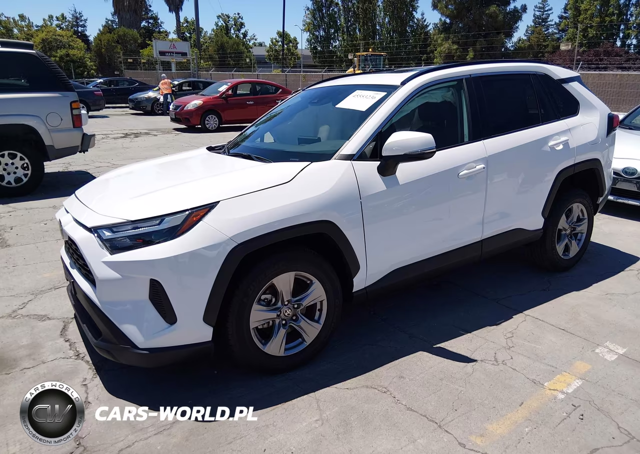 2025 Toyota Rav4 Xle VIN:2T3P1RFV4SC535593 - 2