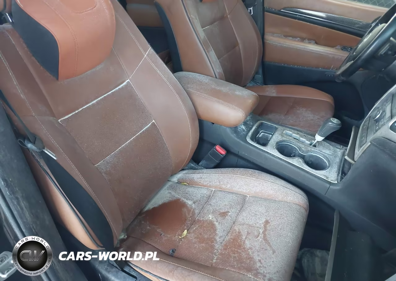 2012 Jeep Grand Cherokee Overland VIN:1C4RJECT0CC235055 - 5