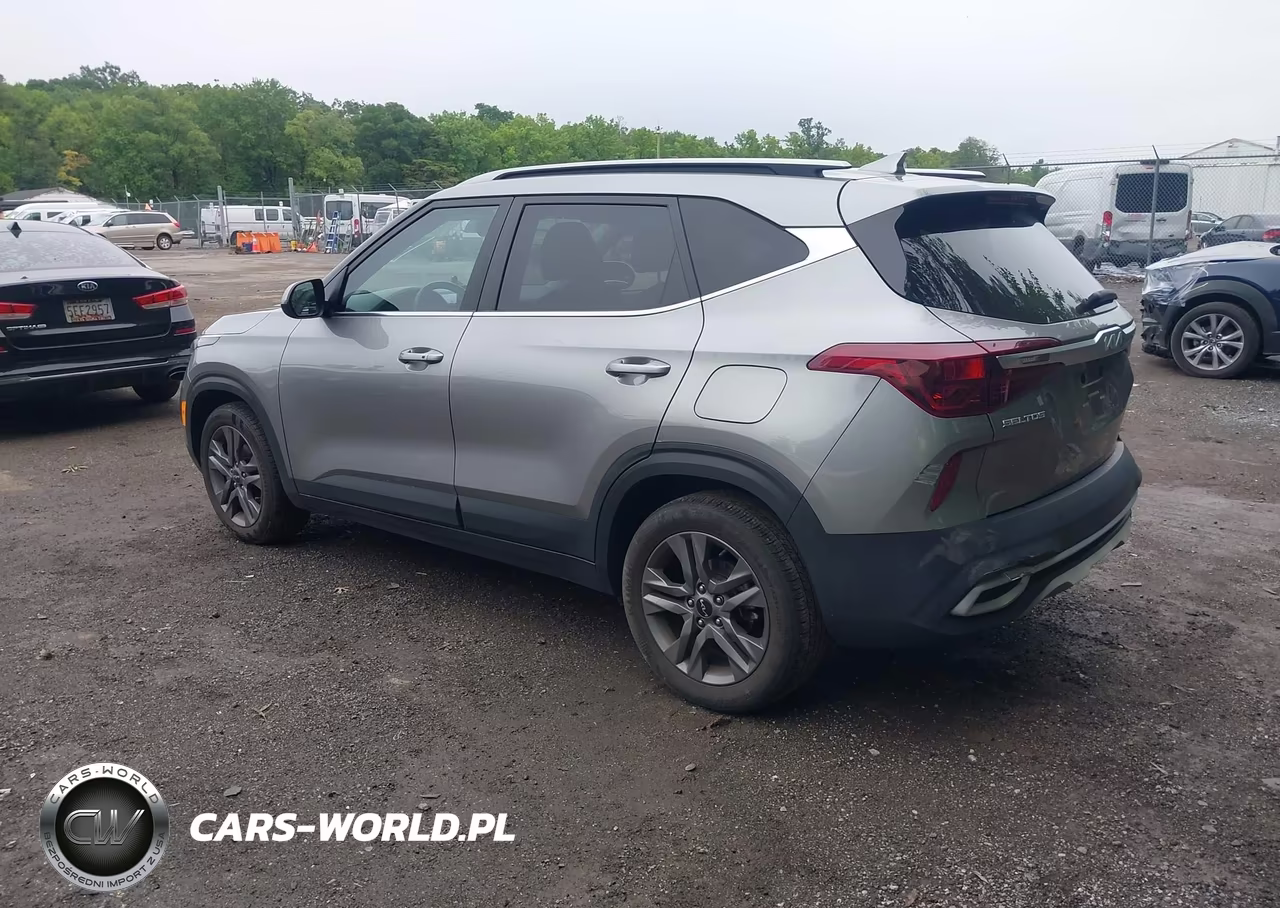 2023 Kia Seltos S VIN:KNDEU2AA7P7395678 - 3