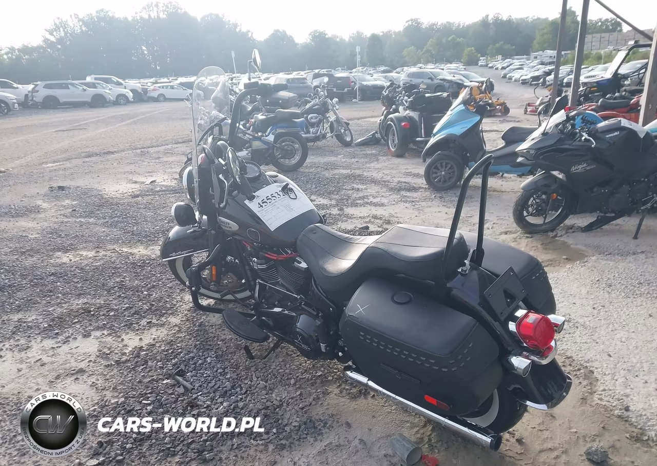 2021 Harley-Davidson Flhcs VIN:1HD1YBK1XMB061797 - 3