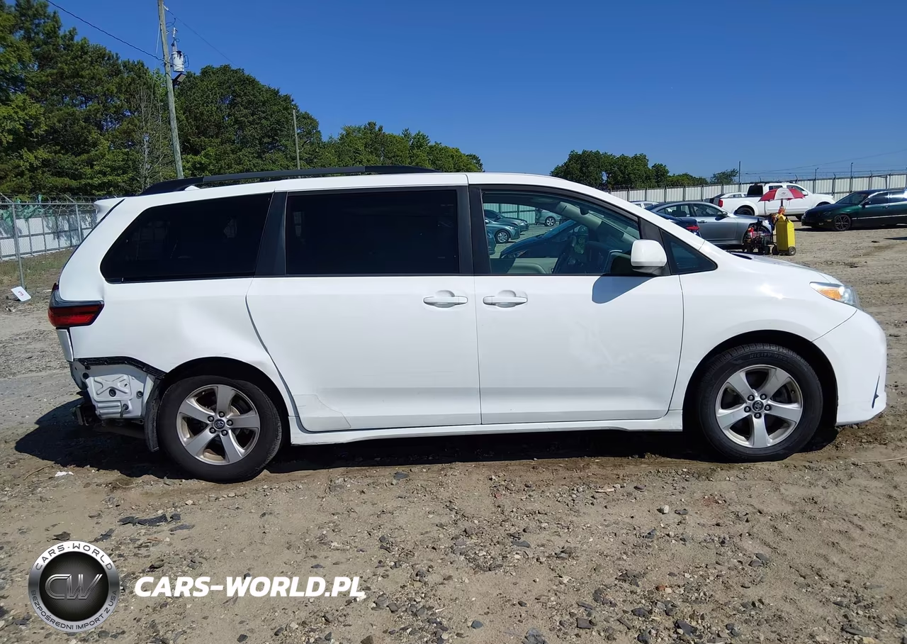 2020 Toyota Sienna Le VIN:5TDKZ3DC0LS051133 - 14