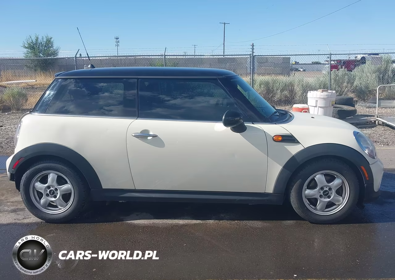 2011 Mini Cooper VIN:WMWSU3C52BT253597 - 13