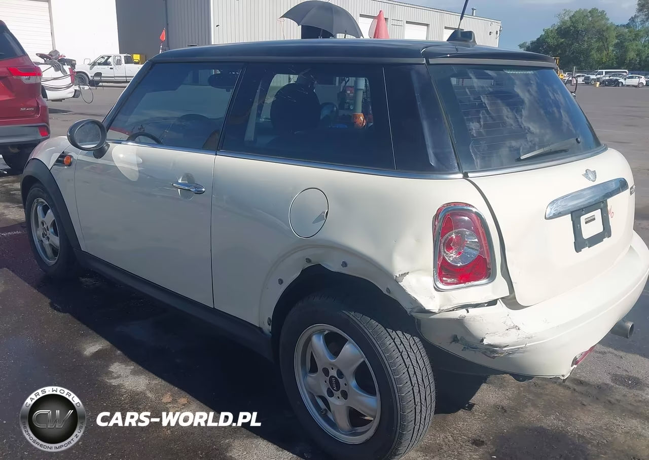 2011 Mini Cooper VIN:WMWSU3C52BT253597 - 3