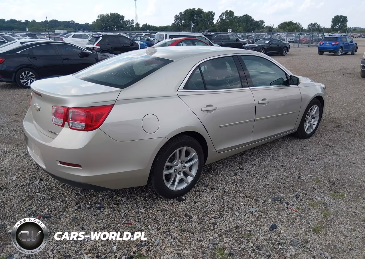 2014 Chevrolet Malibu 1Lt VIN:1G11C5SL5EF234633 - 4