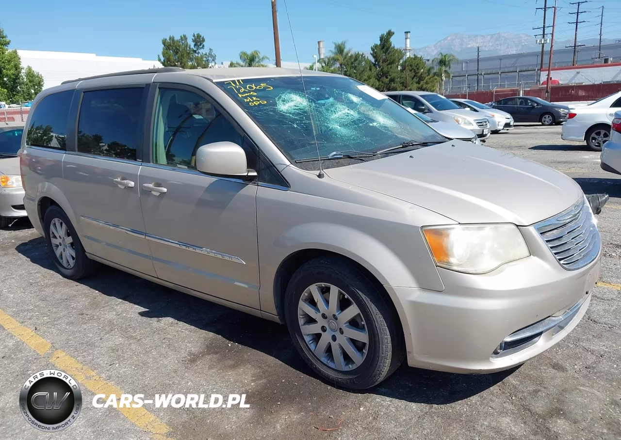 2014 Chrysler Town & Country Touring