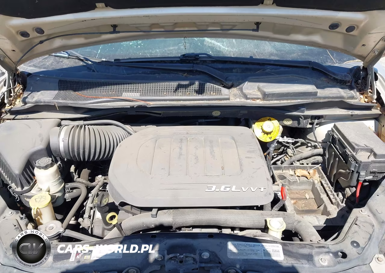 2014 Chrysler Town & Country Touring VIN:2C4RC1BG8ER325278 - 10