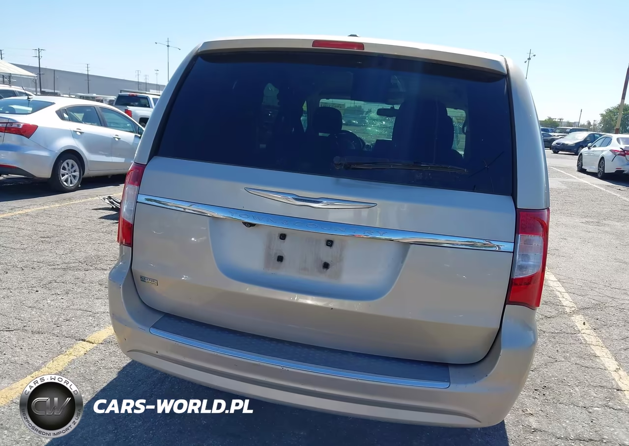 2014 Chrysler Town & Country Touring VIN:2C4RC1BG8ER325278 - 16