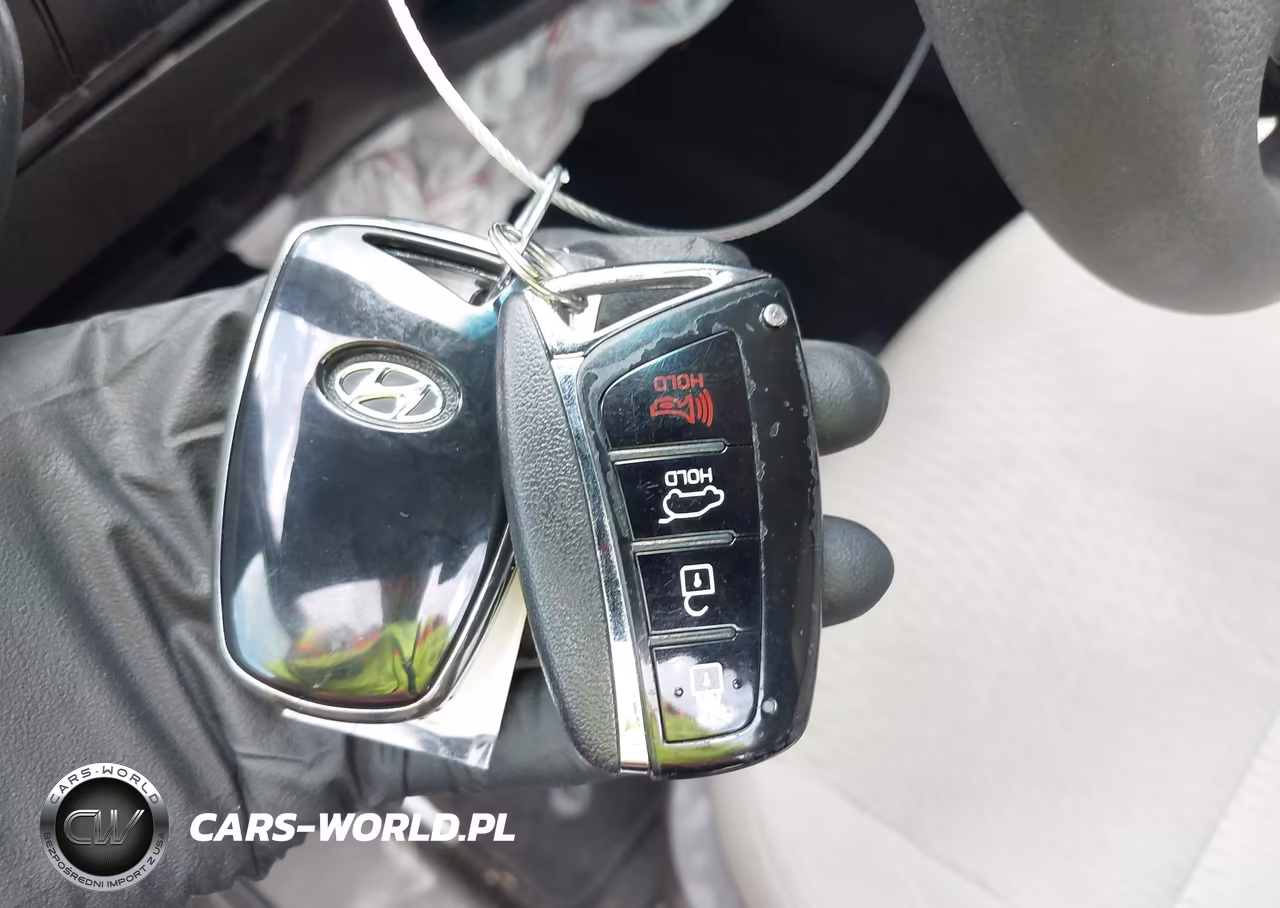 2018 Hyundai Santa Fe Sport 2.4L VIN:5NMZUDLB1JH056773 - 11