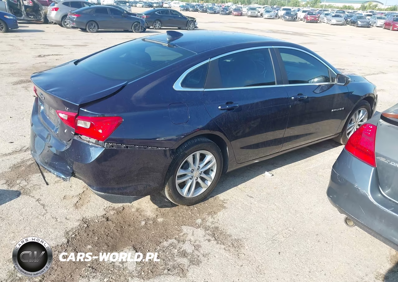 2017 Chevrolet Malibu 1Lt VIN:1G1ZE5ST2HF138783 - 4