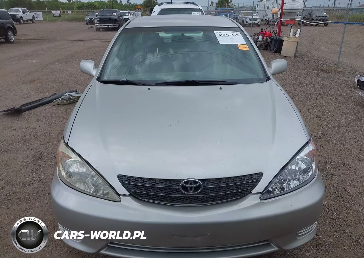 2004 Toyota Camry Le VIN:4T1BE32KX4U930671 - 13