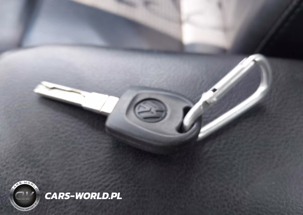 2010 Volkswagen New Beetle 2.5L Final Edition VIN:3VWRW3AG5AM023627 - 11