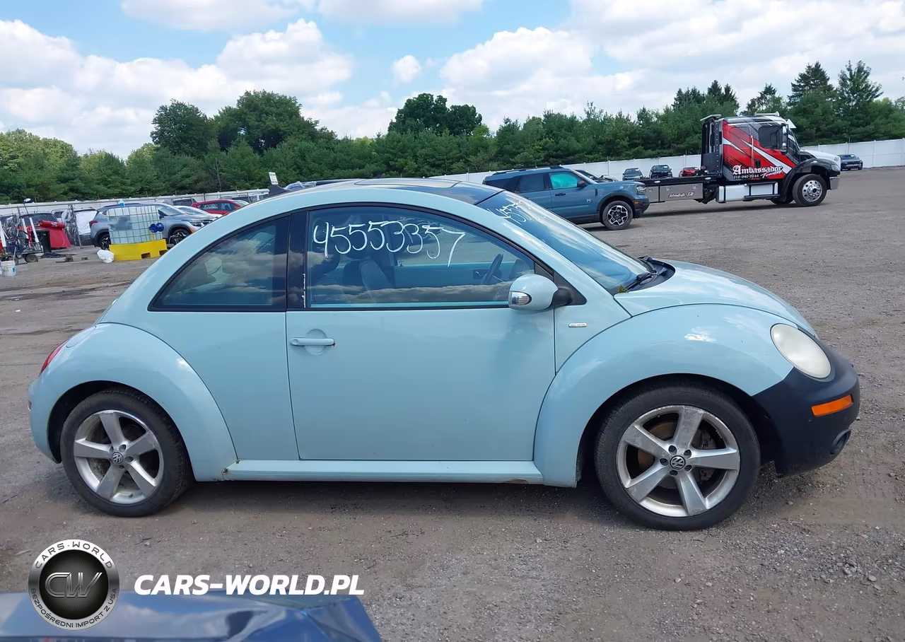 2010 Volkswagen New Beetle 2.5L Final Edition VIN:3VWRW3AG5AM023627 - 13