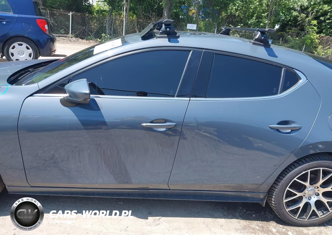 2020 Mazda Mazda3 Premium Package VIN:JM1BPBNMXL1174636 - 15