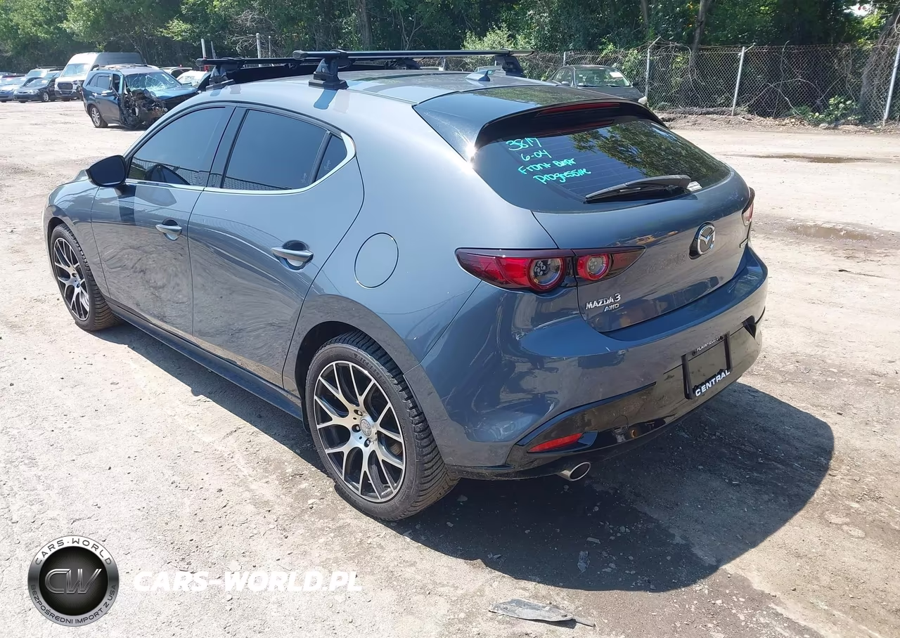 2020 Mazda Mazda3 Premium Package VIN:JM1BPBNMXL1174636 - 3