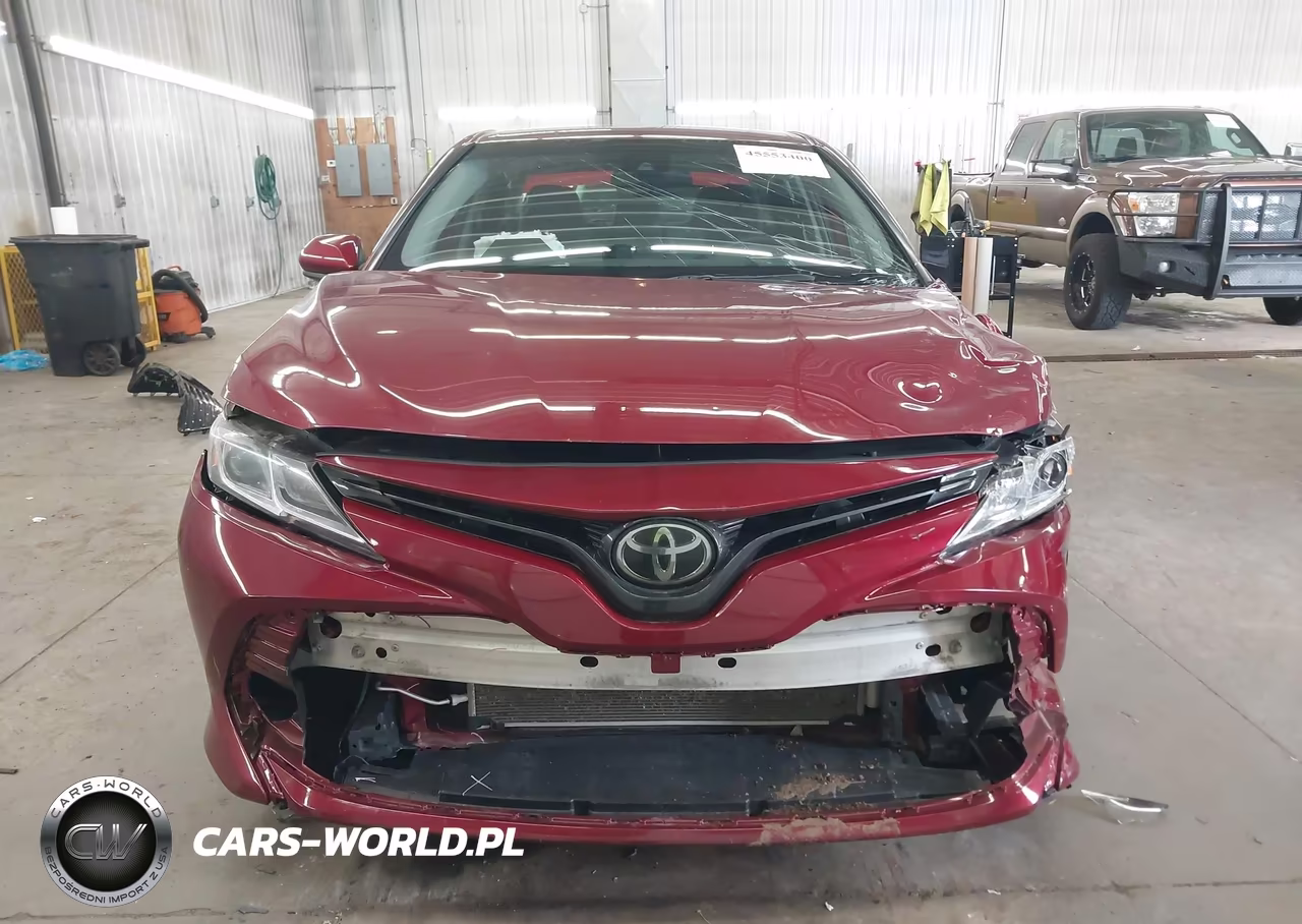2020 Toyota Camry Le VIN:4T1C11AK4LU918553 - 13