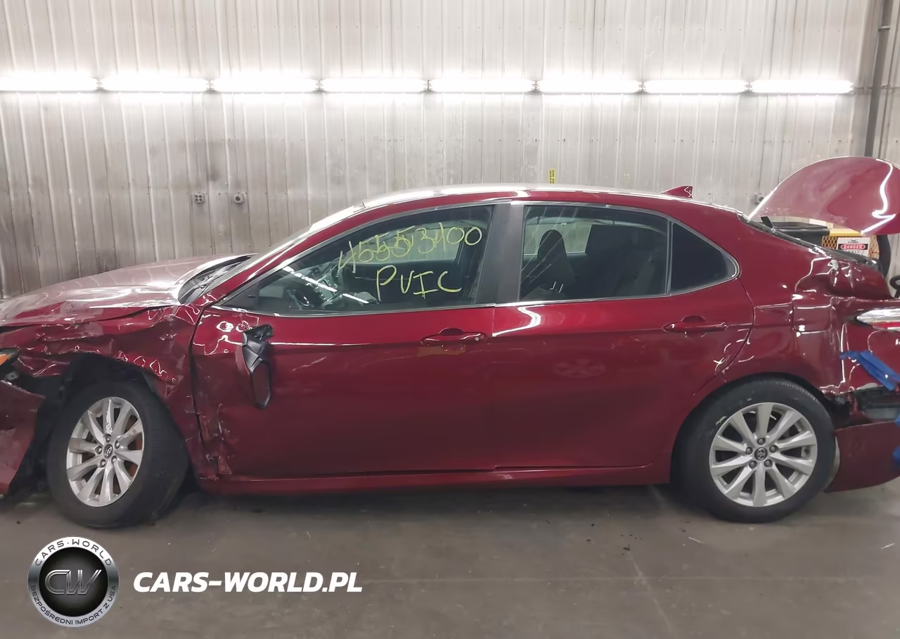 2020 Toyota Camry Le VIN:4T1C11AK4LU918553 - 15