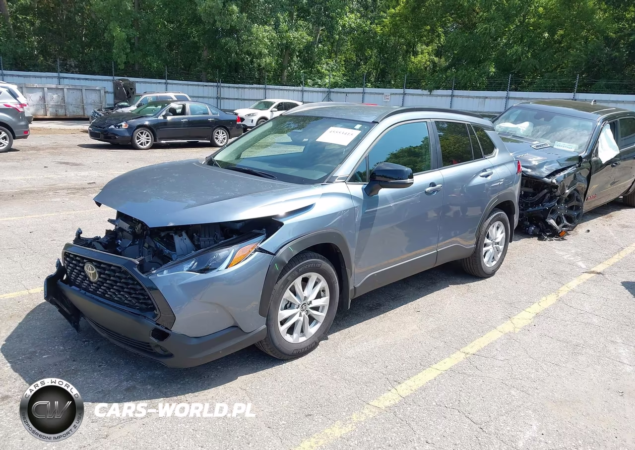 2025 Toyota Corolla Cross Le VIN:7MUCAAAG2SV127110 - 2