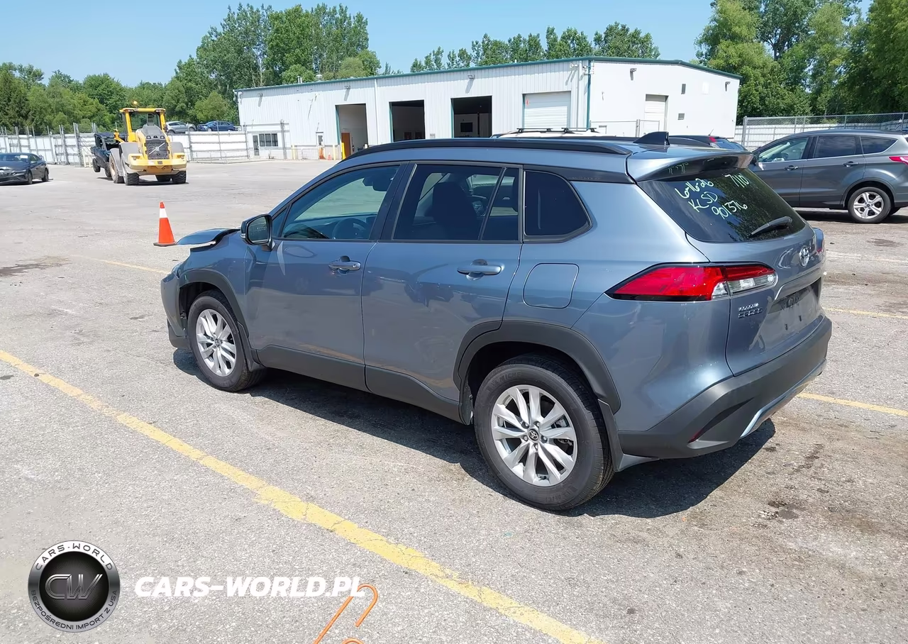 2025 Toyota Corolla Cross Le VIN:7MUCAAAG2SV127110 - 3