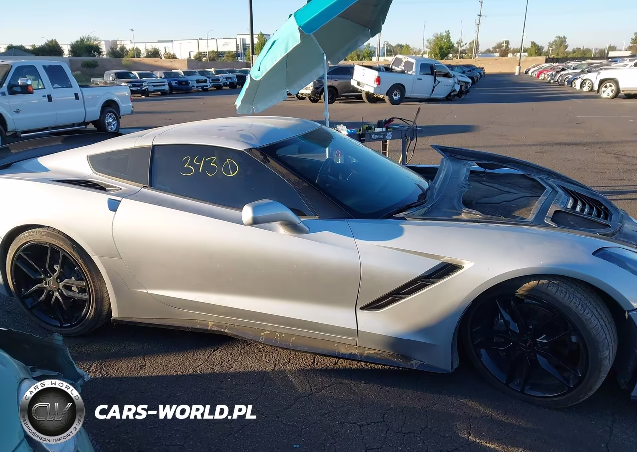 2014 Chevrolet Corvette Stingray VIN:1G1YD2D72E5122467 - 13