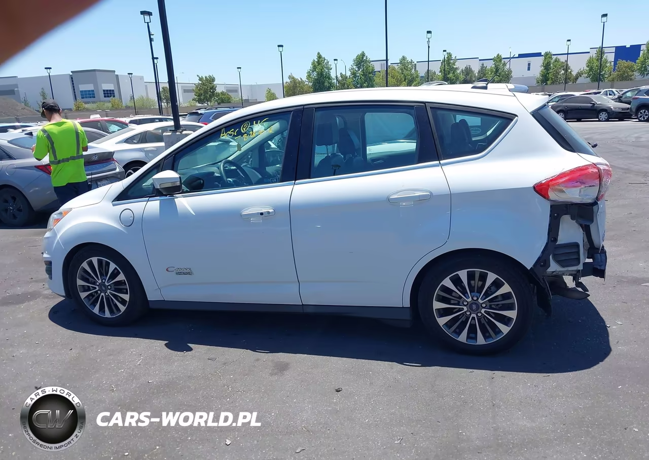 2017 Ford C-Max Energi Titanium VIN:1FADP5FU5HL102737 - 15