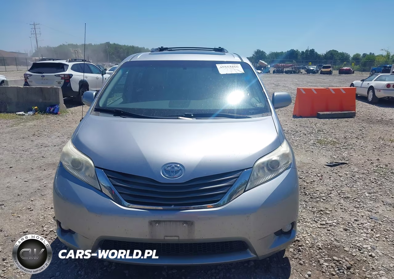 2011 Toyota Sienna Xle V6 VIN:5TDYK3DC0BS026228 - 12
