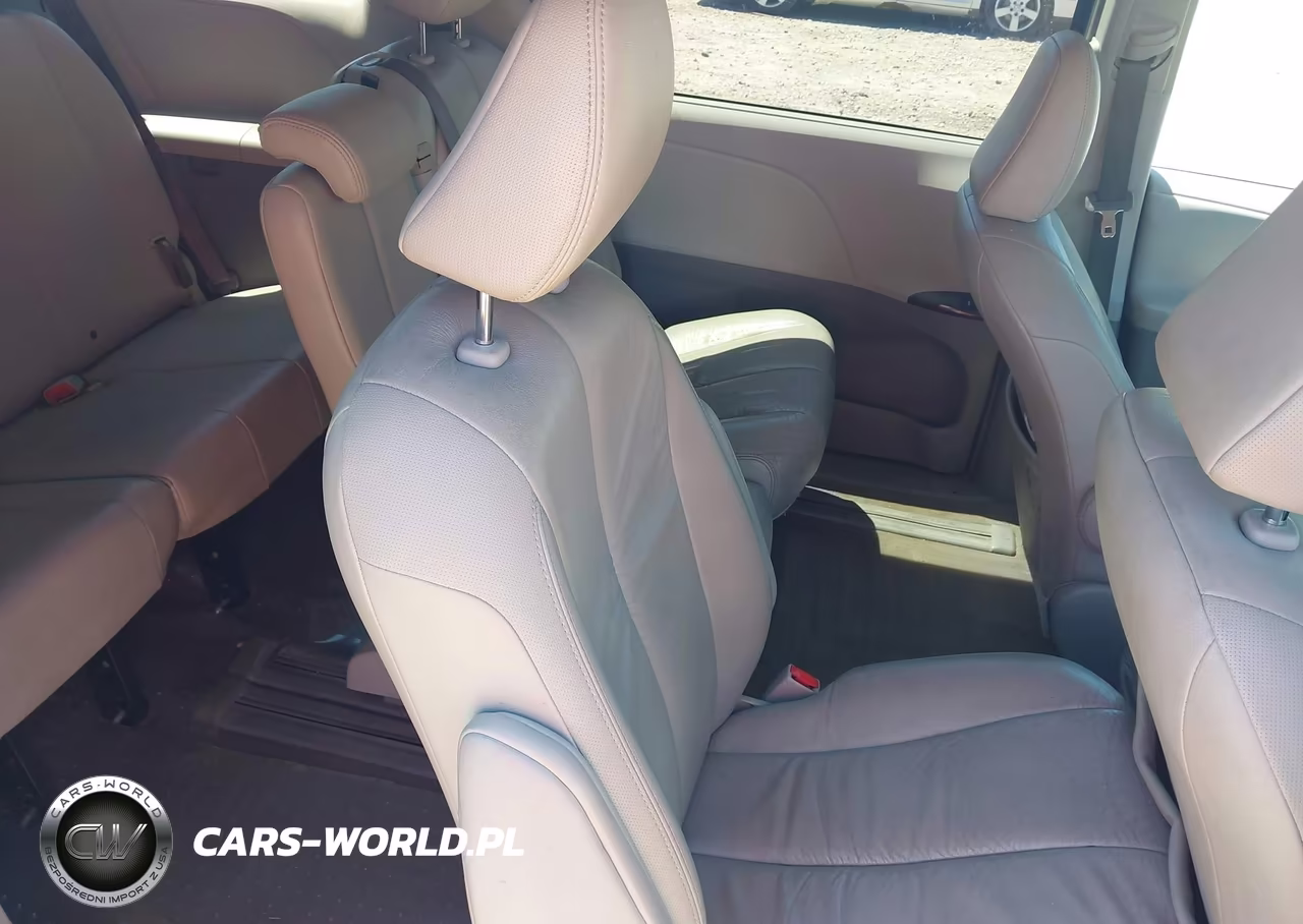 2011 Toyota Sienna Xle V6 VIN:5TDYK3DC0BS026228 - 8