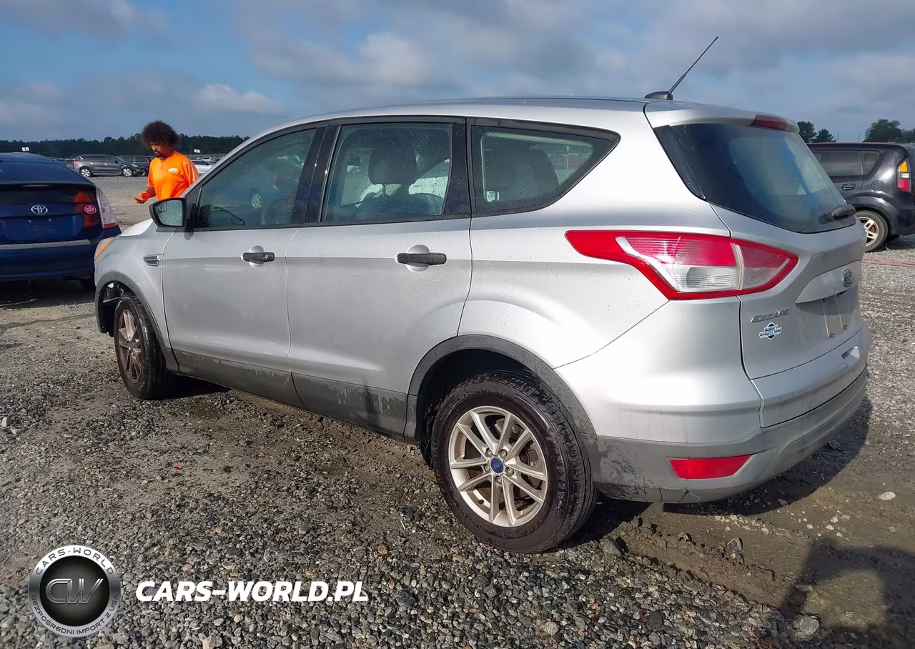 2016 Ford Escape S VIN:1FMCU0F77GUB53169 - 3