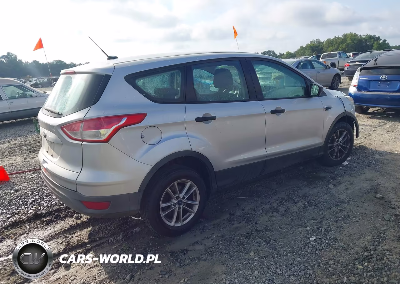 2016 Ford Escape S VIN:1FMCU0F77GUB53169 - 4