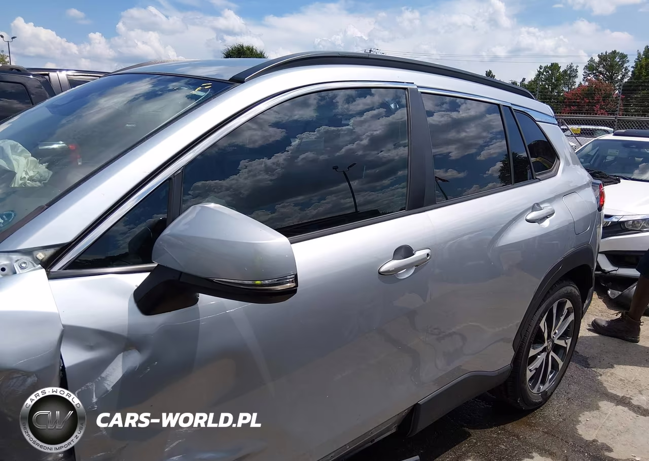 2023 Toyota Corolla Cross Xle VIN:7MUEAAAG8PV052316 - 14
