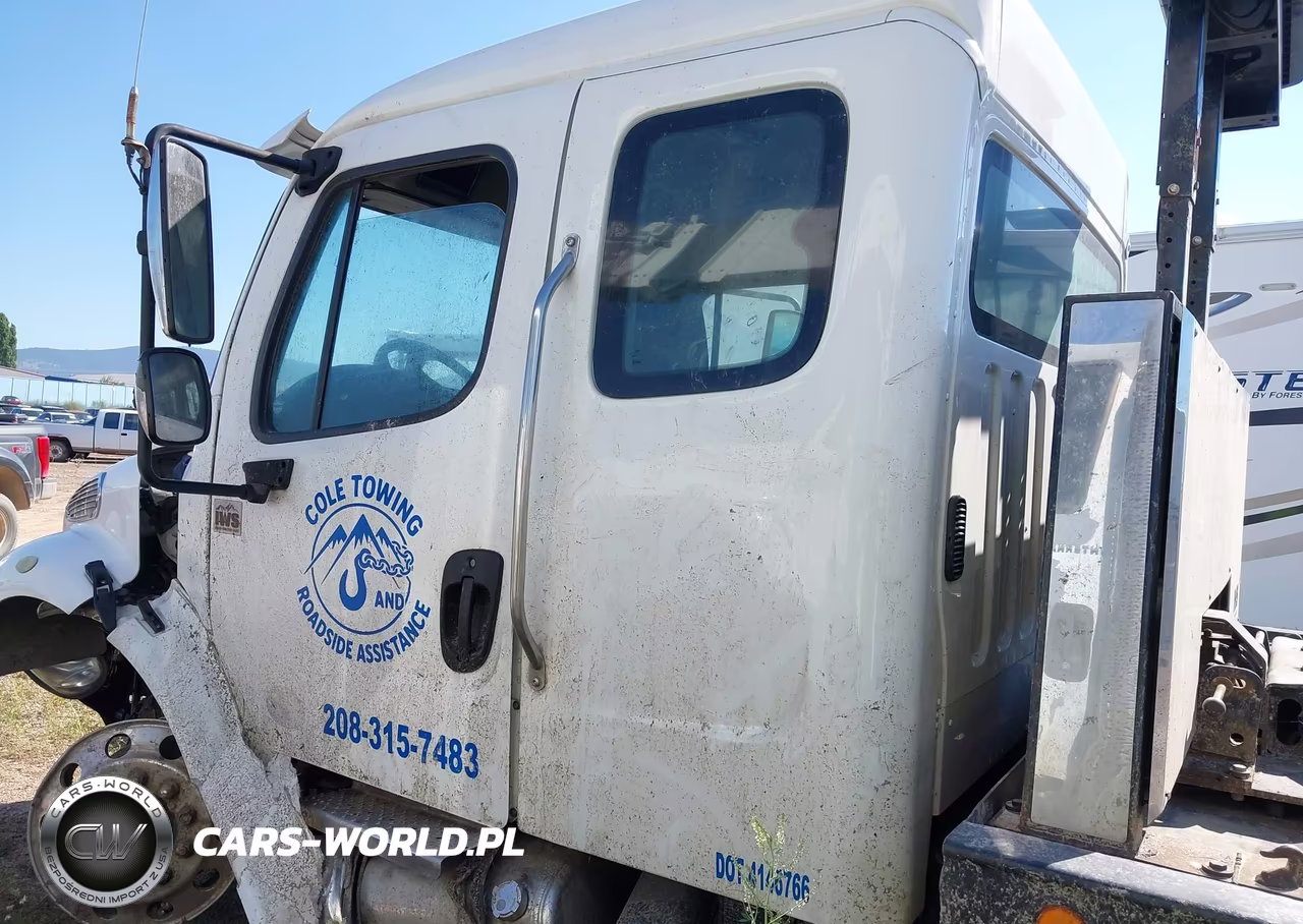 2018 Freightliner M2 106 VIN:1FVACWFC2JHJX2702 - 15