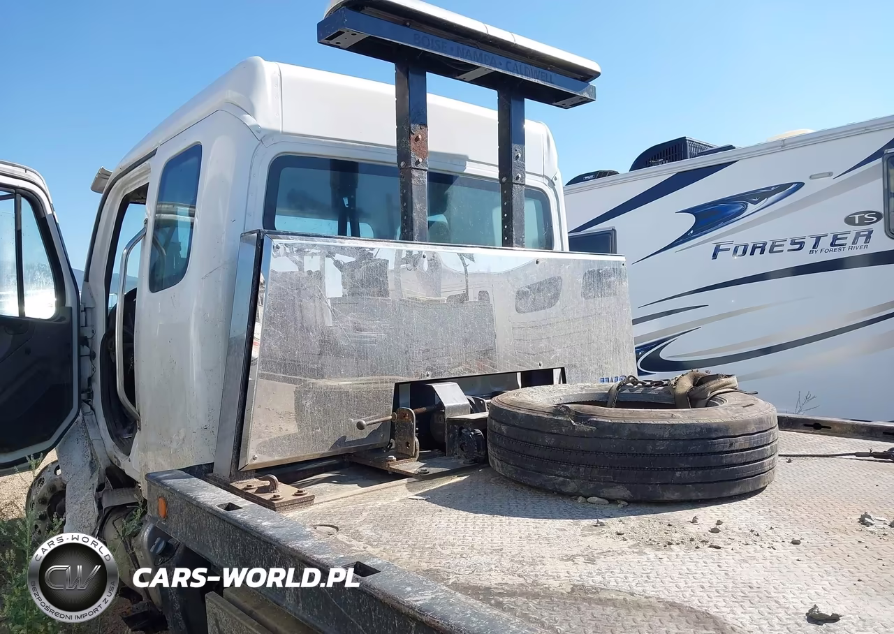 2018 Freightliner M2 106 VIN:1FVACWFC2JHJX2702 - 7