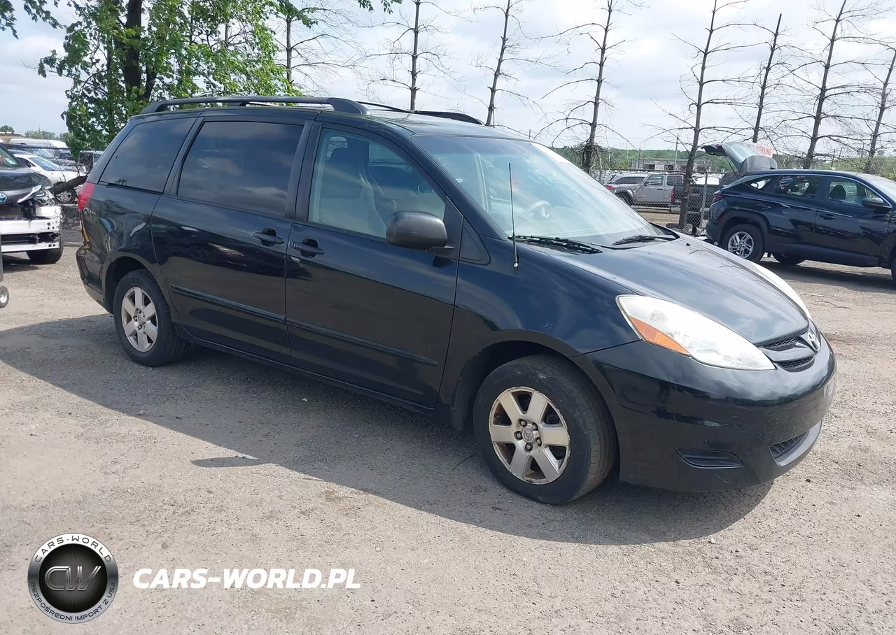 2008 Toyota Sienna Le – zdjęcie 1 z 11