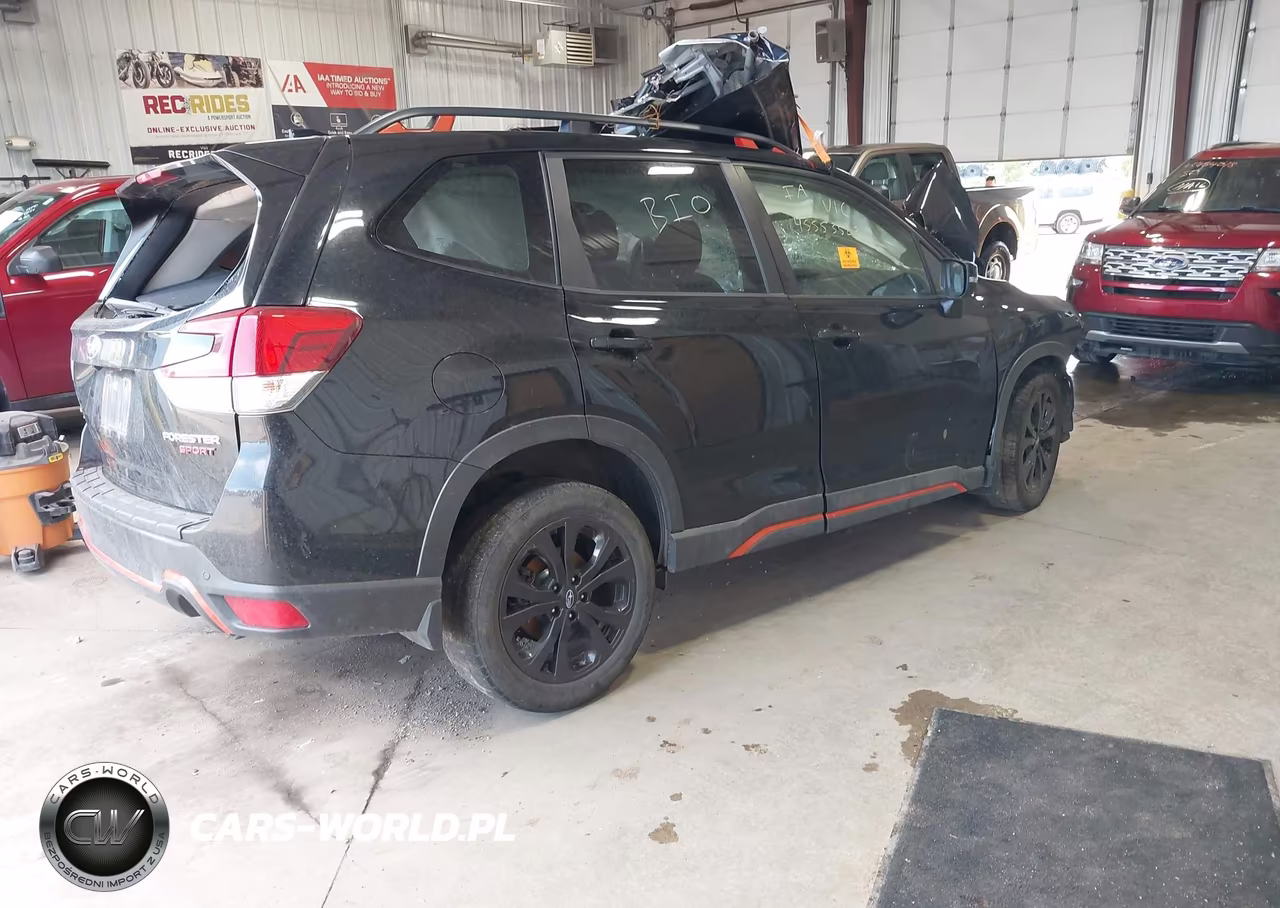 2020 Subaru Forester Sport VIN:JF2SKARC5LH465631 - 4