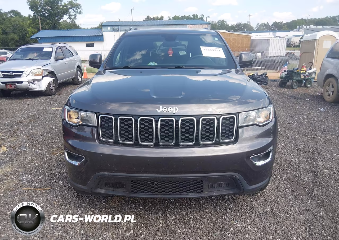 2017 Jeep Grand Cherokee Laredo VIN:1C4RJFAG6HC801545 - 12