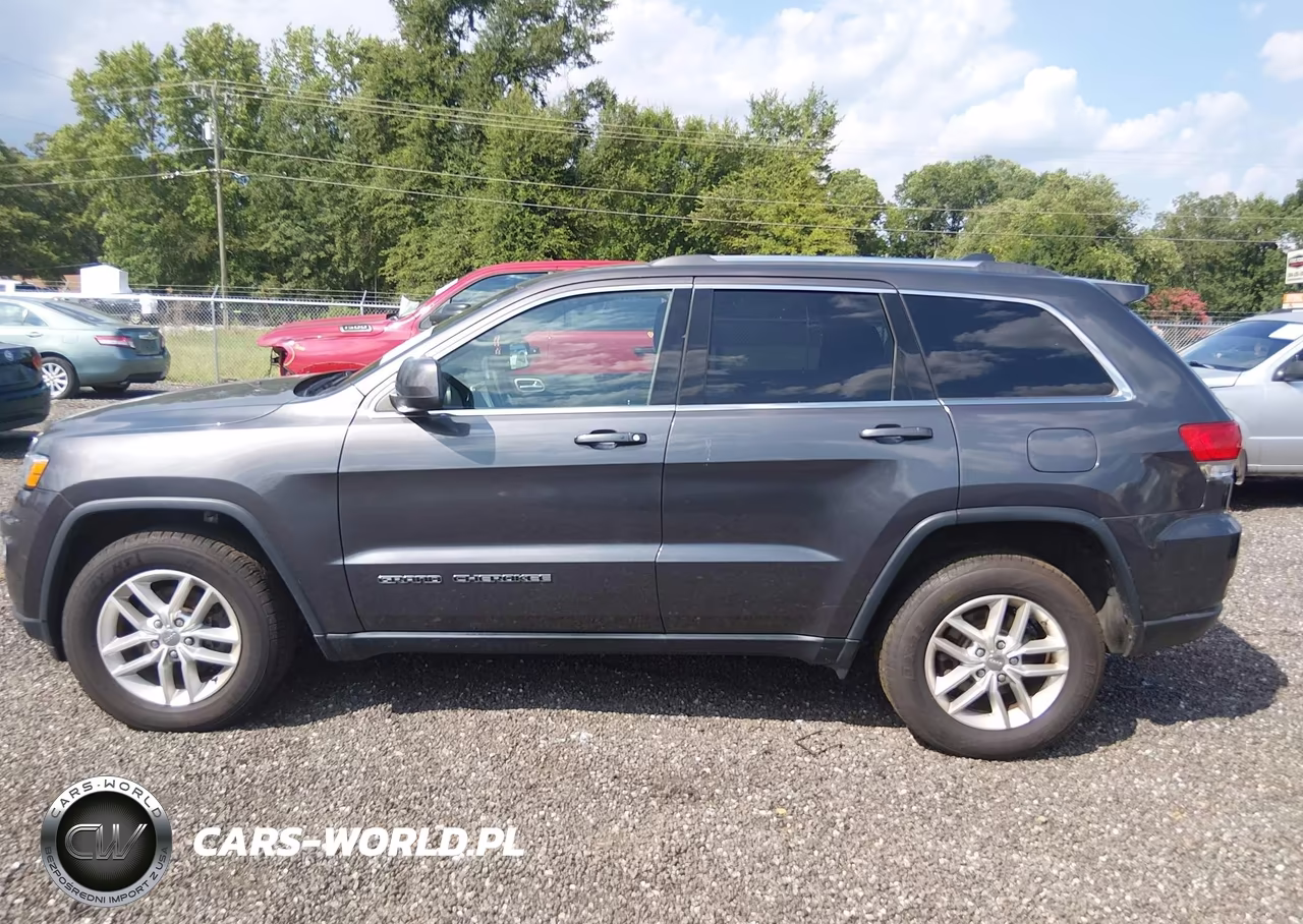 2017 Jeep Grand Cherokee Laredo VIN:1C4RJFAG6HC801545 - 14