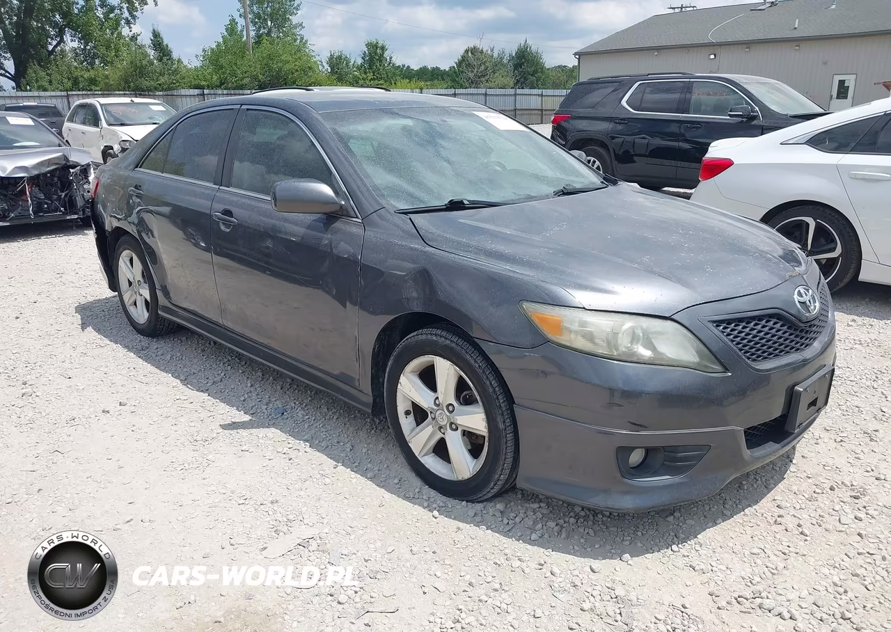 2010 Toyota Camry Se – zdjęcie 1 z 16
