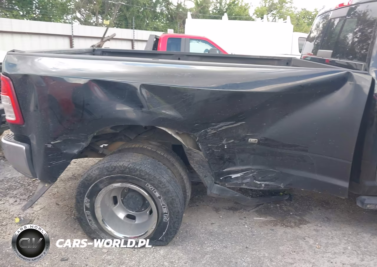 2024 Ram 3500 Tradesman 4X4 8' Box VIN:3C63RRGLXRG242673 - 6