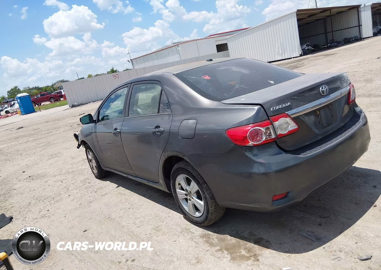 2011 Toyota Corolla Le VIN:JTDBU4EE3BJ098317 - 3