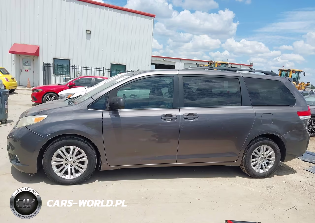2011 Toyota Sienna Xle V6 VIN:5TDYK3DC3BS154124 - 14