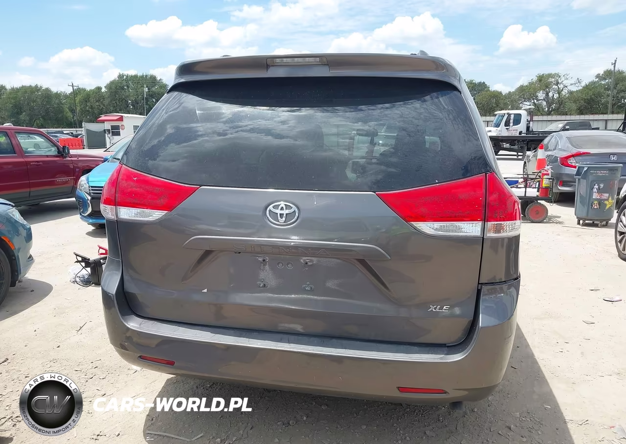 2011 Toyota Sienna Xle V6 VIN:5TDYK3DC3BS154124 - 16