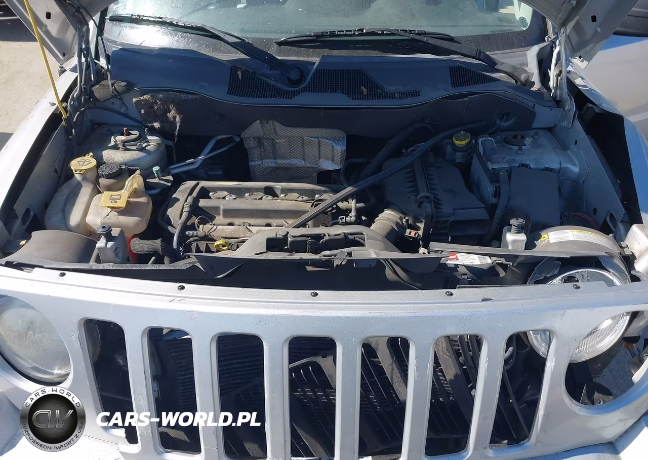 2010 Jeep Patriot Sport VIN:1J4NT2GA8AD569867 - 10