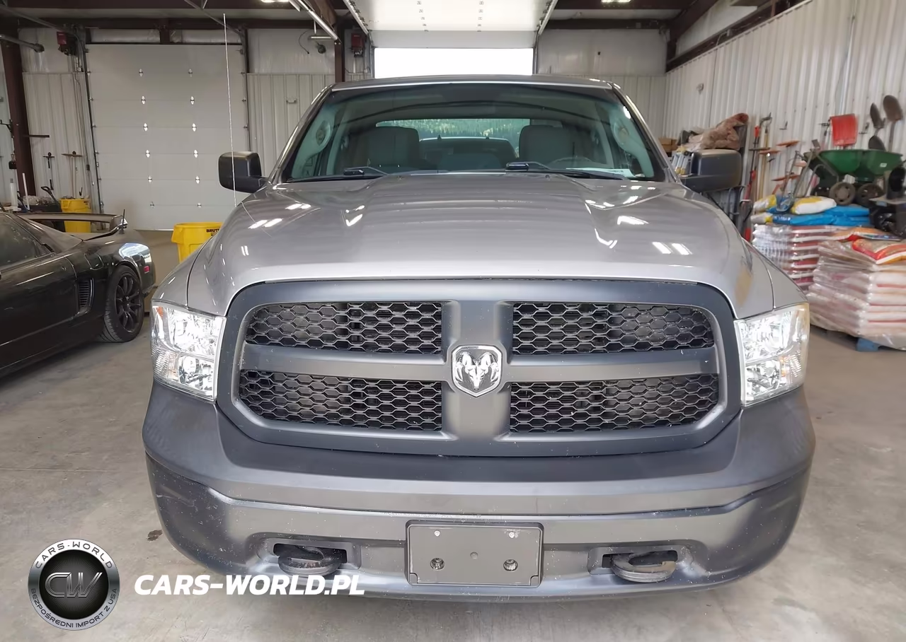 2019 Ram 1500 Classic Tradesman 4X4 5'7 Box VIN:1C6RR7KG7KS661846 - 14