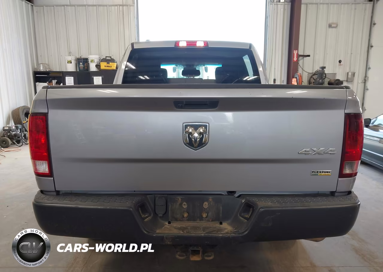 2019 Ram 1500 Classic Tradesman 4X4 5'7 Box VIN:1C6RR7KG7KS661846 - 18