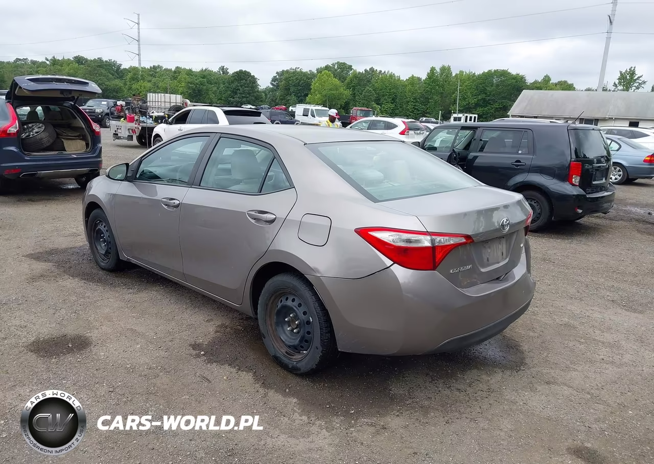 2014 Toyota Corolla Le VIN:5YFBURHE7EP127178 - 3