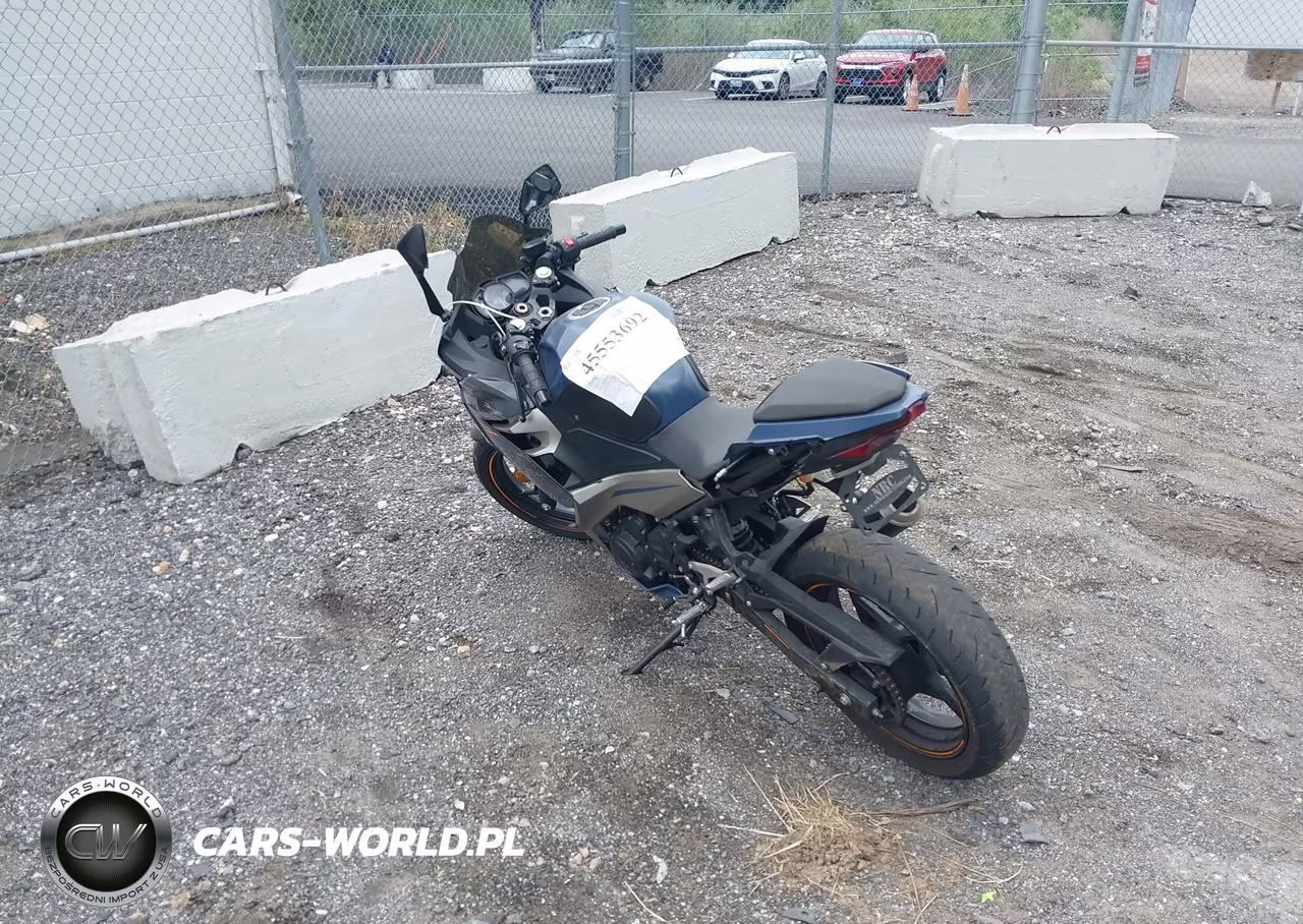 2023 Kawasaki Ex400 VIN:JKAEXKH17PDAP7121 - 3