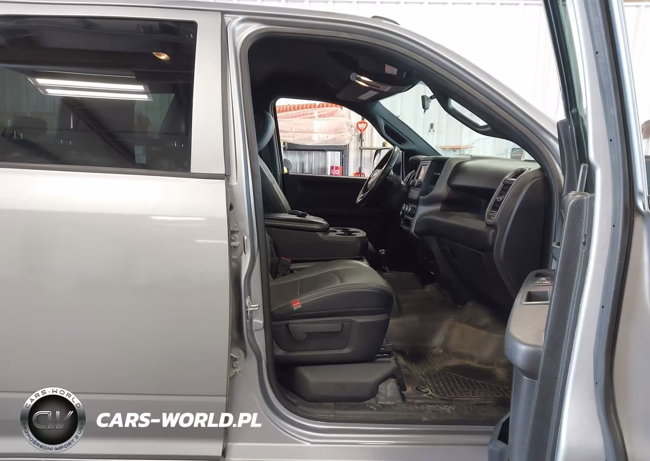 2021 Ram 2500 Tradesman 4X4 8' Box VIN:3C6UR5HJ0MG605078 - 5