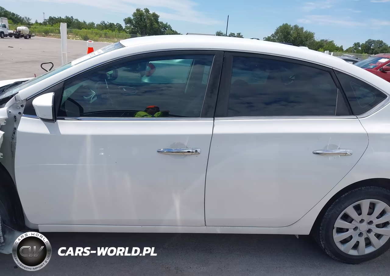 2016 Nissan Sentra S VIN:3N1AB7AP1GL678291 - 15