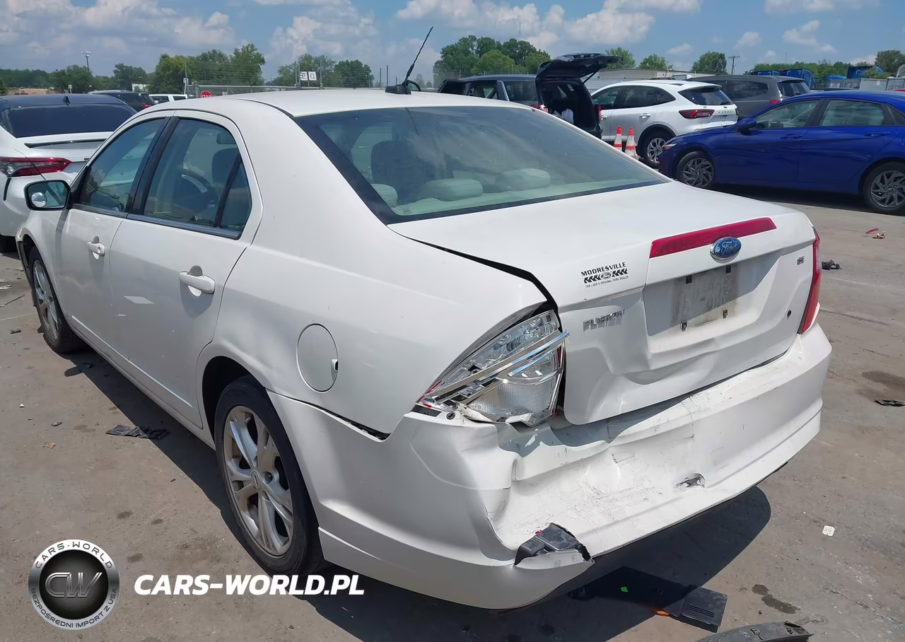 2010 Ford Fusion Se VIN:3FAHP0HA6AR157213 - 3