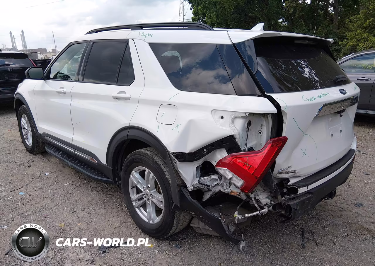 2020 Ford Explorer Xlt VIN:1FMSK8DH7LGA51066 - 3