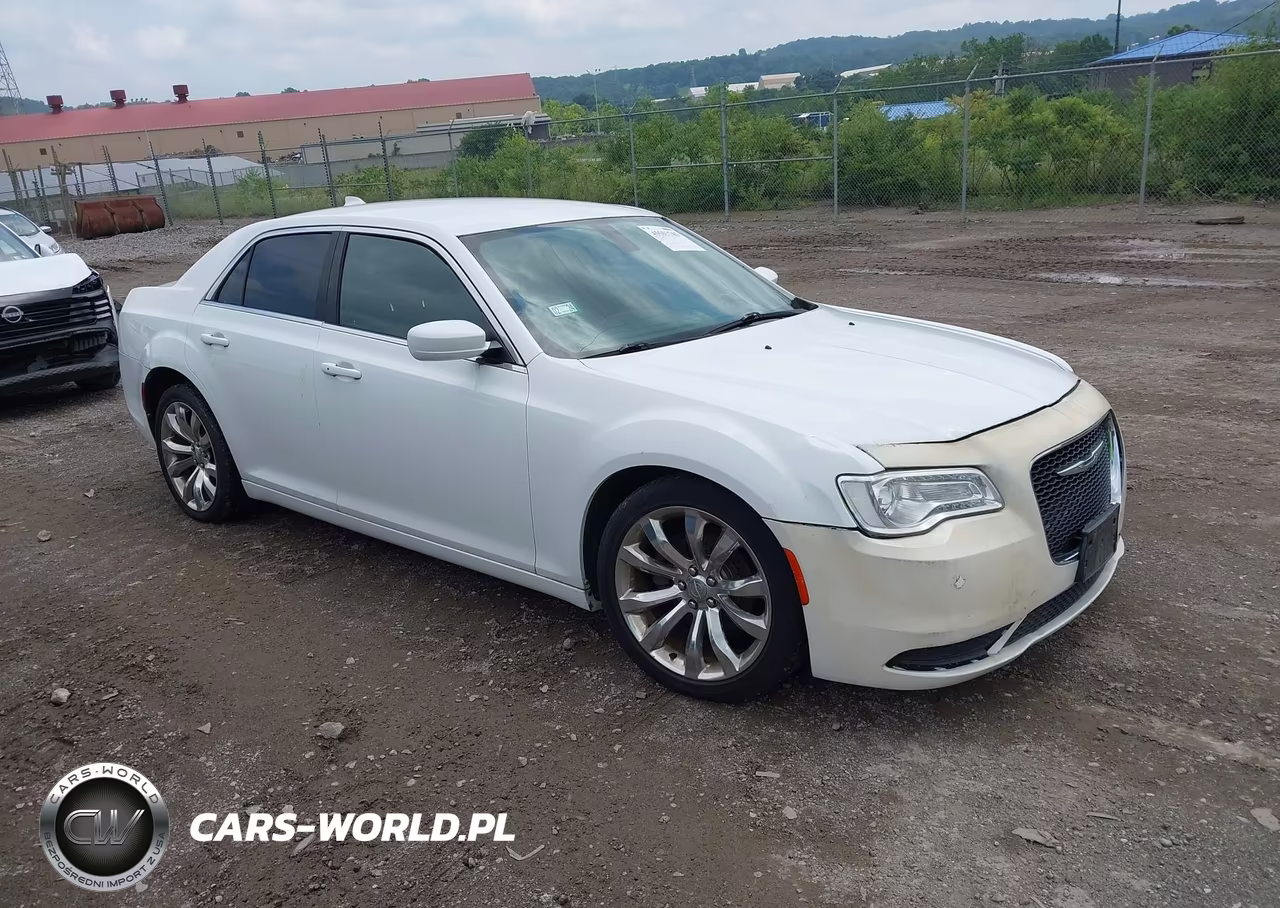 2016 Chrysler 300 Limited – zdjęcie 1 z 17